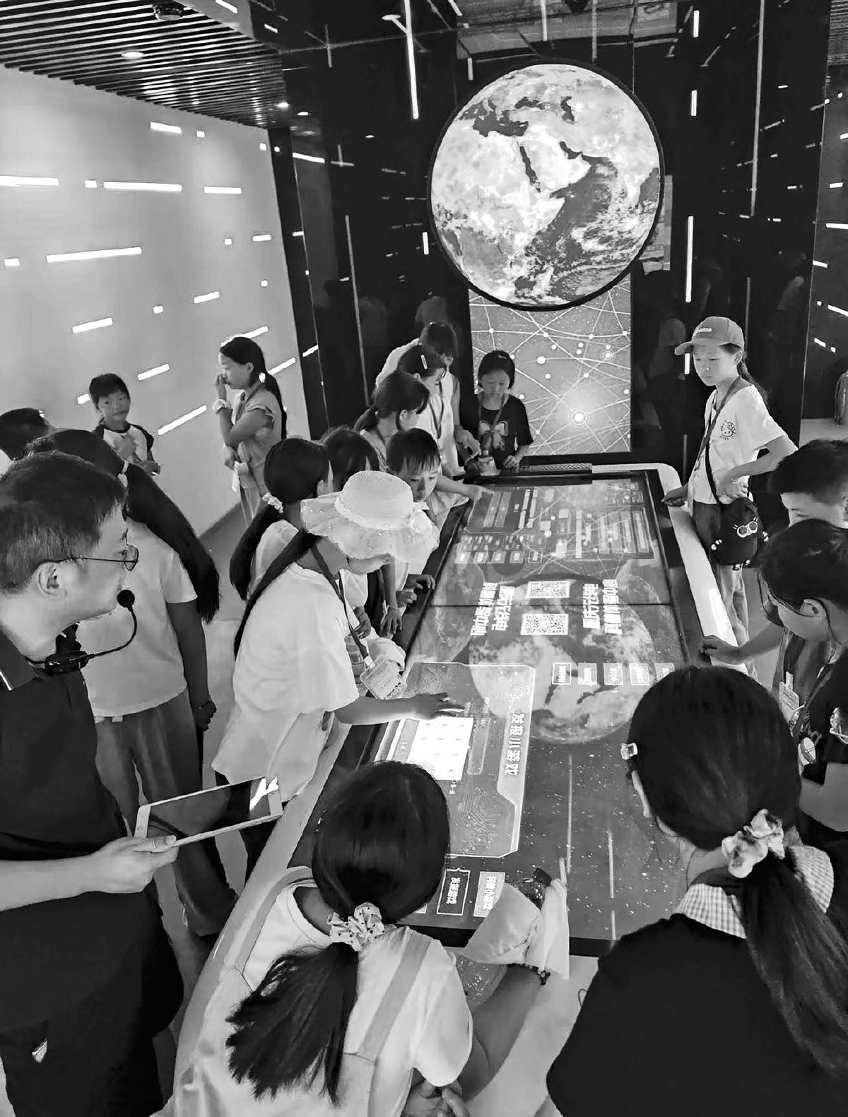 电波传新知 科普启新程各地开展全国无线电管理宣传月预热活动(配图1)